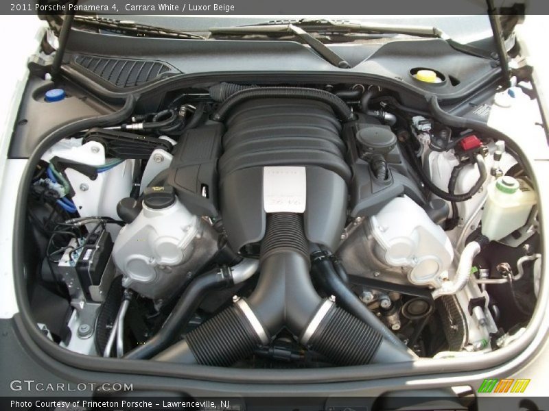 Carrara White / Luxor Beige 2011 Porsche Panamera 4