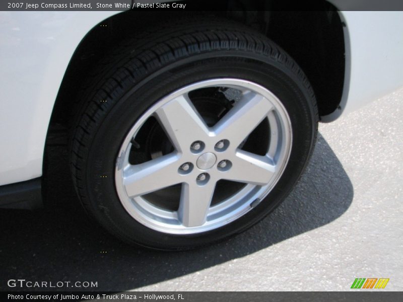 Stone White / Pastel Slate Gray 2007 Jeep Compass Limited