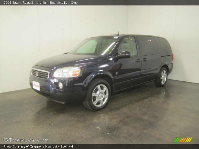 Midnight Blue Metallic / Grey 2005 Saturn Relay 2