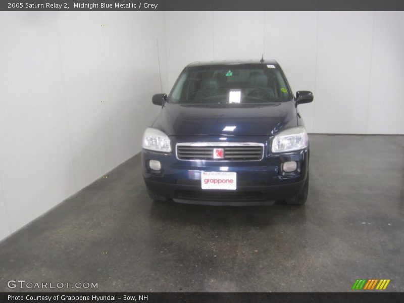 Midnight Blue Metallic / Grey 2005 Saturn Relay 2