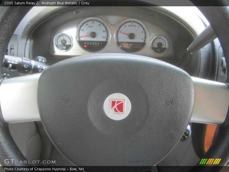 Midnight Blue Metallic / Grey 2005 Saturn Relay 2