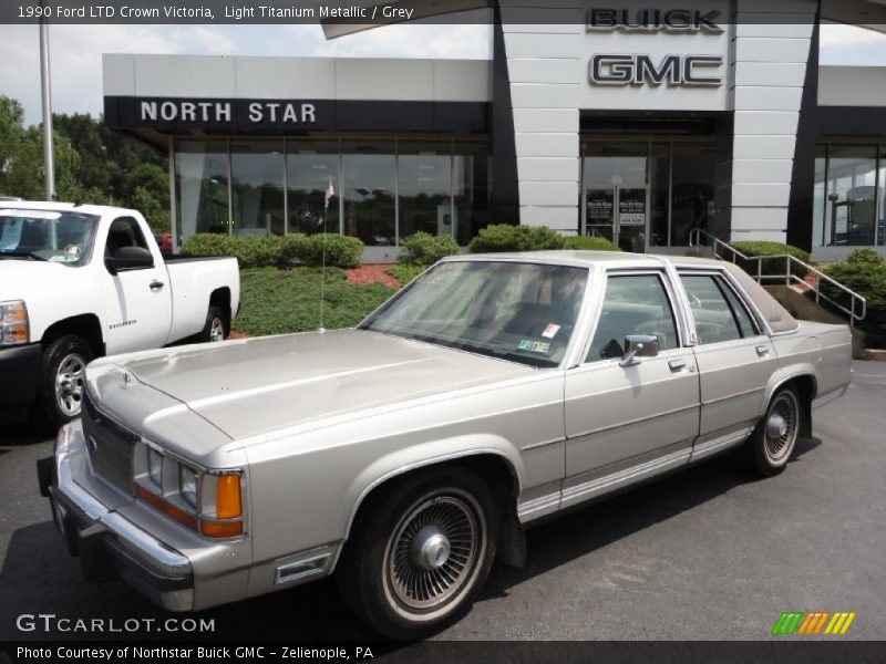 Light Titanium Metallic / Grey 1990 Ford LTD Crown Victoria