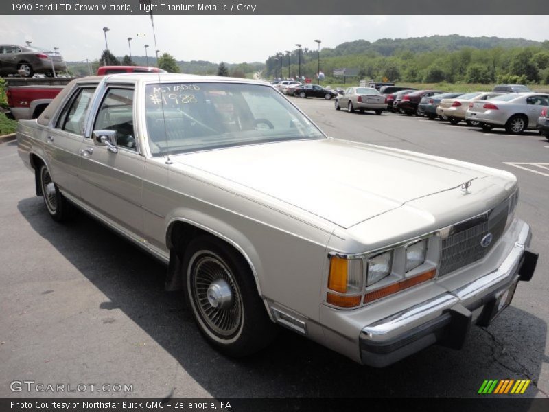 Front 3/4 View of 1990 LTD Crown Victoria 