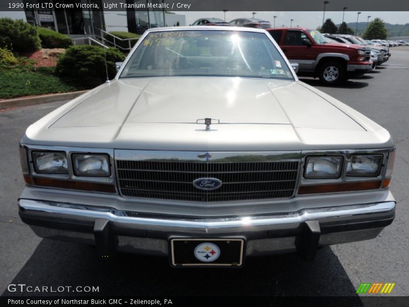  1990 LTD Crown Victoria  Light Titanium Metallic