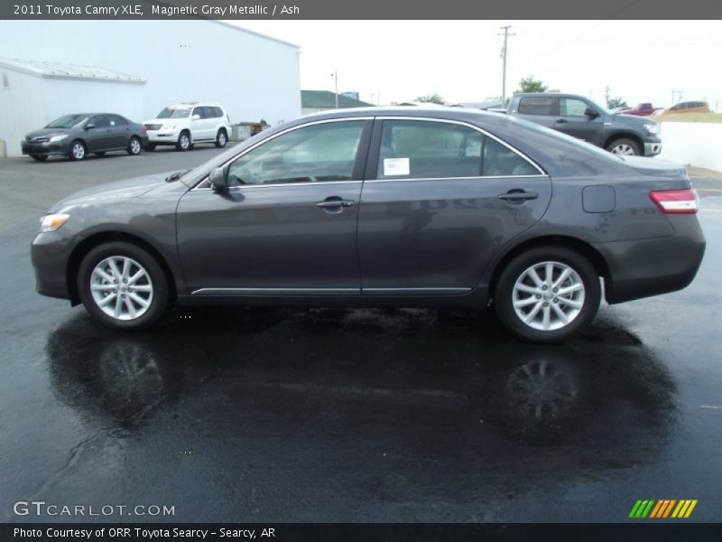 Magnetic Gray Metallic / Ash 2011 Toyota Camry XLE