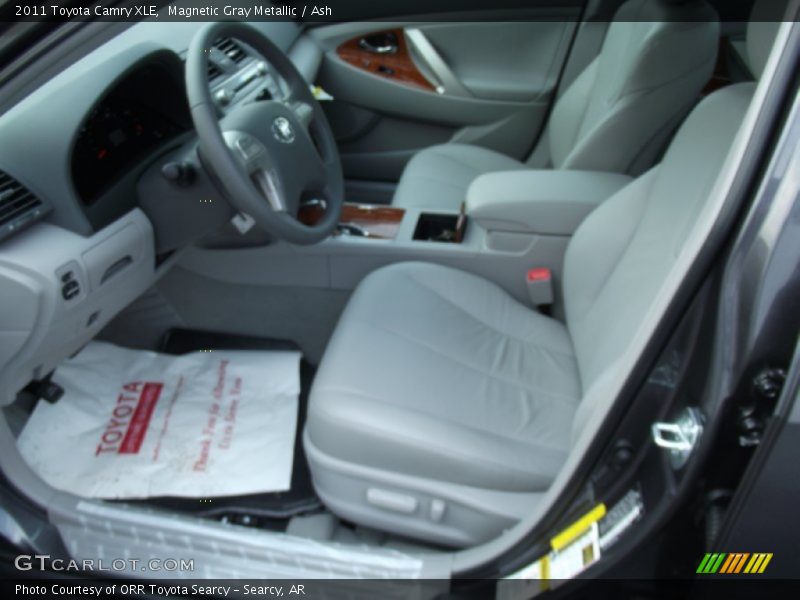 Magnetic Gray Metallic / Ash 2011 Toyota Camry XLE