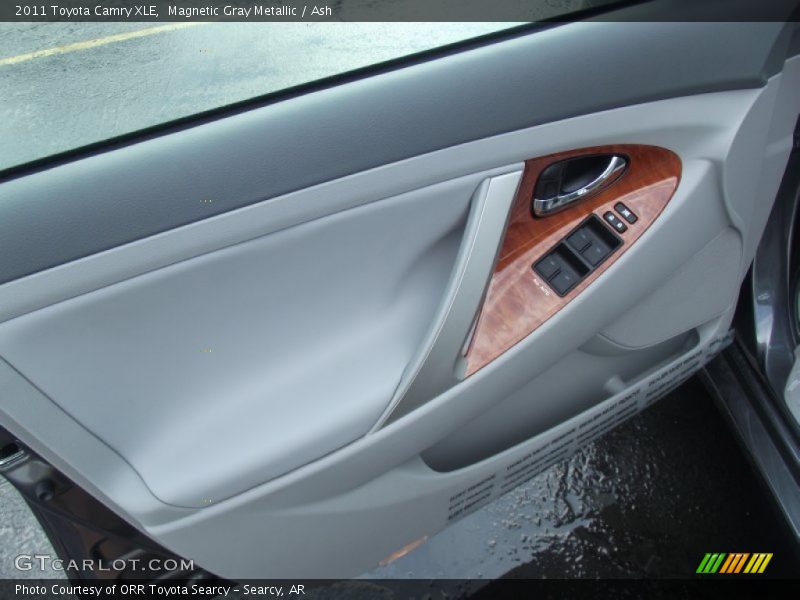 Magnetic Gray Metallic / Ash 2011 Toyota Camry XLE