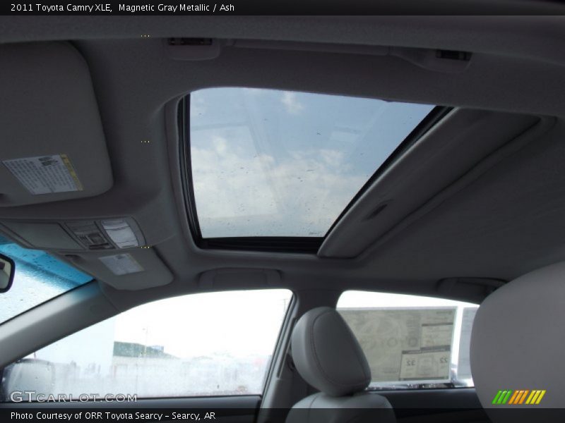 Magnetic Gray Metallic / Ash 2011 Toyota Camry XLE