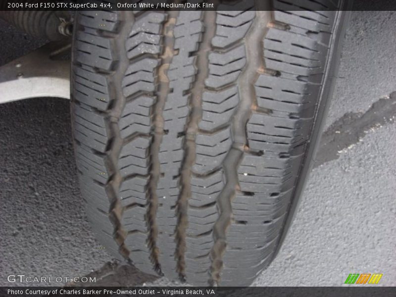 Oxford White / Medium/Dark Flint 2004 Ford F150 STX SuperCab 4x4
