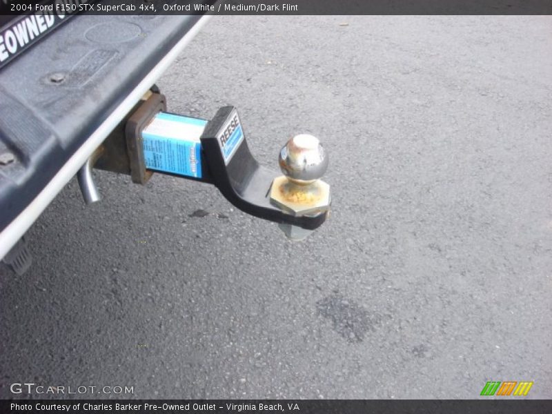 Oxford White / Medium/Dark Flint 2004 Ford F150 STX SuperCab 4x4