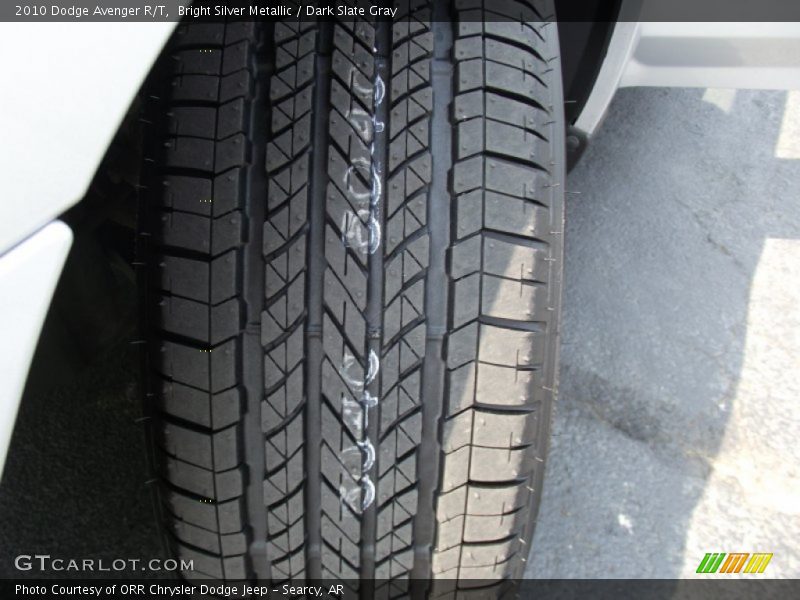 Bright Silver Metallic / Dark Slate Gray 2010 Dodge Avenger R/T