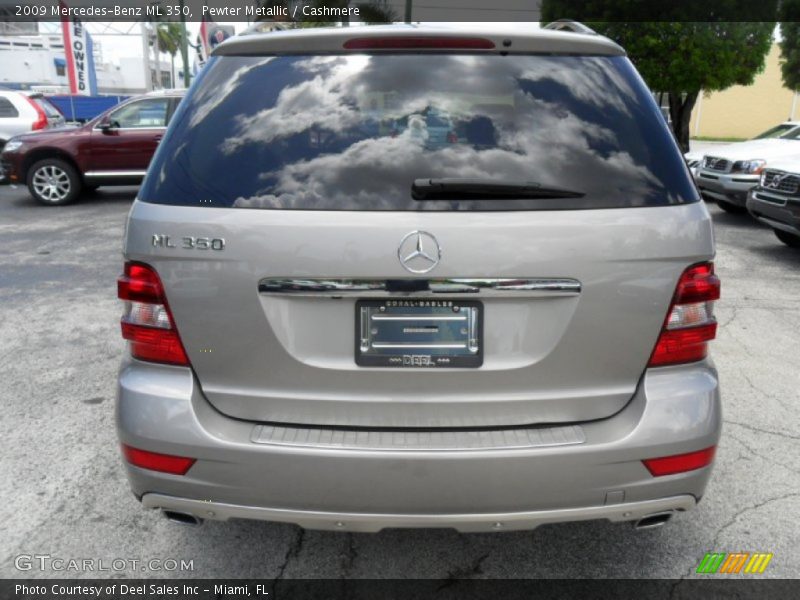 Pewter Metallic / Cashmere 2009 Mercedes-Benz ML 350