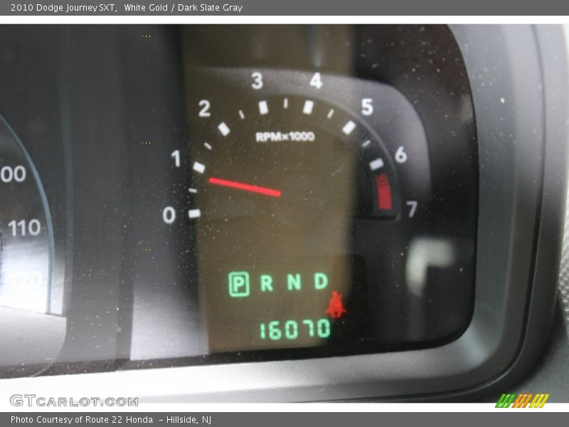 White Gold / Dark Slate Gray 2010 Dodge Journey SXT