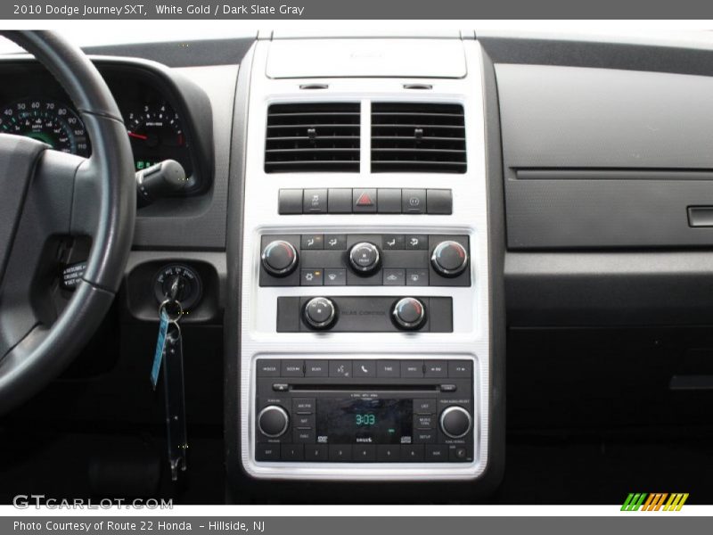 White Gold / Dark Slate Gray 2010 Dodge Journey SXT