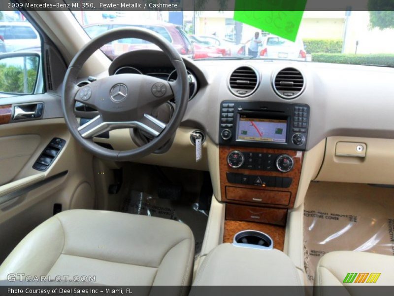 Dashboard of 2009 ML 350