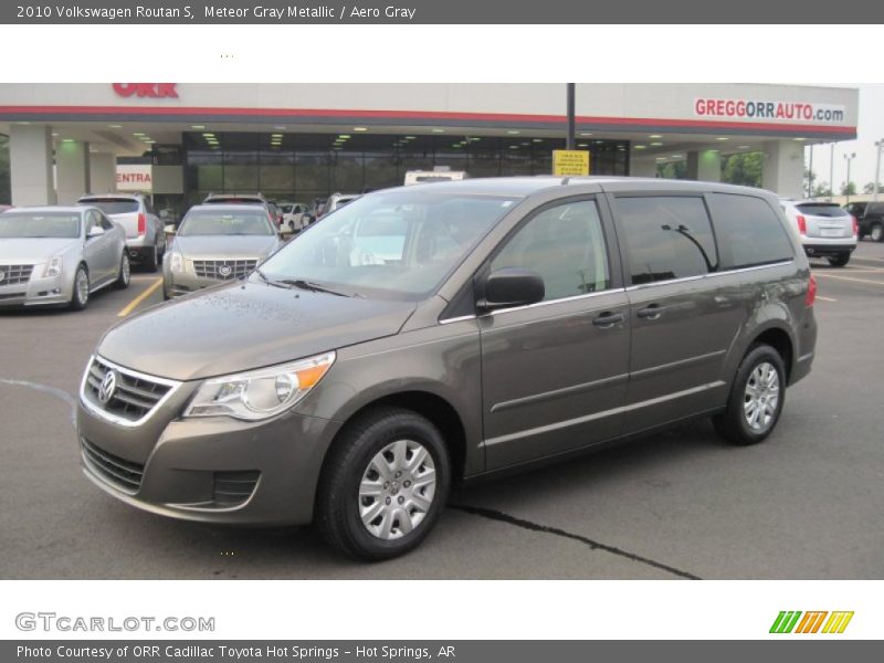 Meteor Gray Metallic / Aero Gray 2010 Volkswagen Routan S