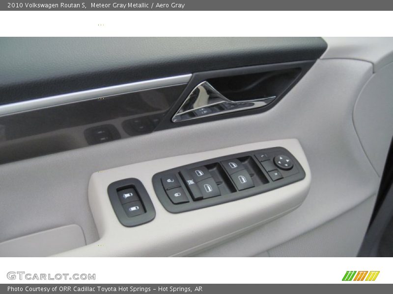 Controls of 2010 Routan S