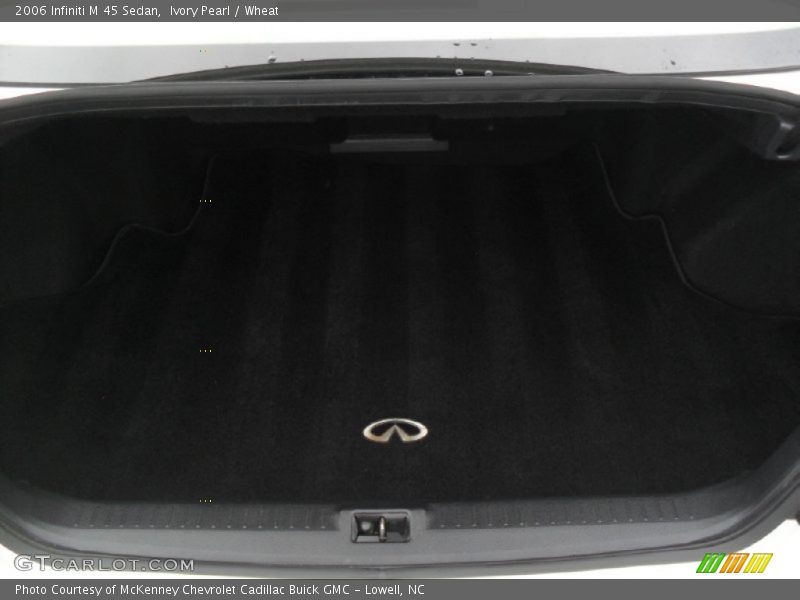 Ivory Pearl / Wheat 2006 Infiniti M 45 Sedan