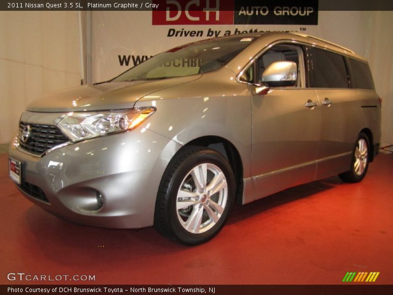 Front 3/4 View of 2011 Quest 3.5 SL