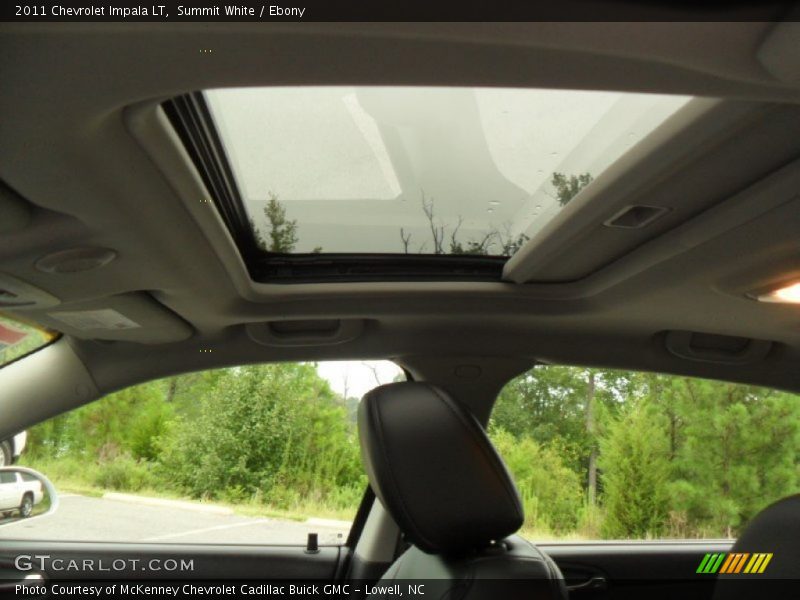 Summit White / Ebony 2011 Chevrolet Impala LT
