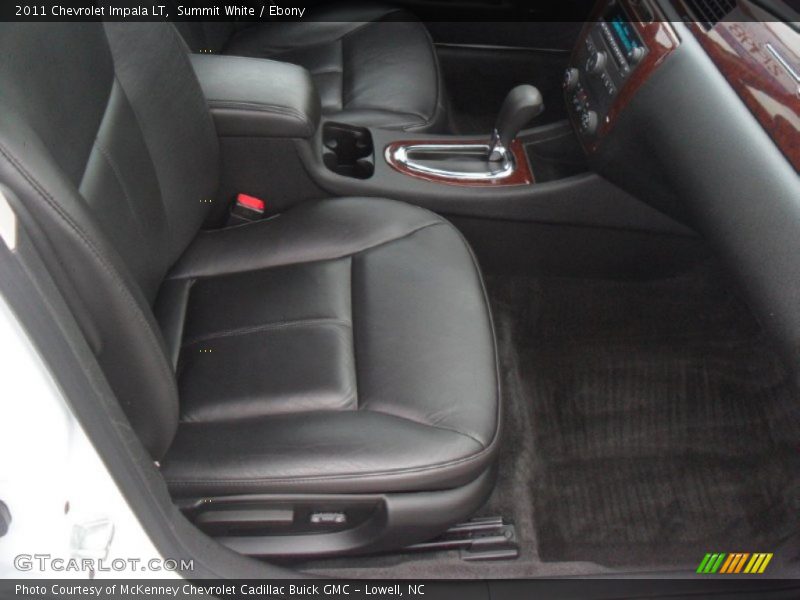 Summit White / Ebony 2011 Chevrolet Impala LT