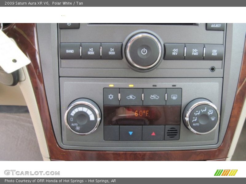 Controls of 2009 Aura XR V6