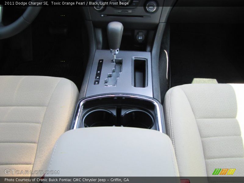 Toxic Orange Pearl / Black/Light Frost Beige 2011 Dodge Charger SE