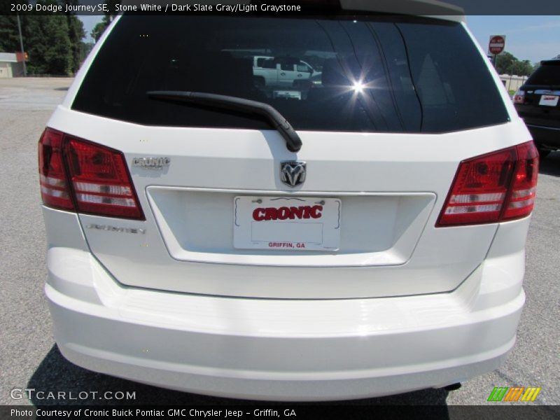 Stone White / Dark Slate Gray/Light Graystone 2009 Dodge Journey SE