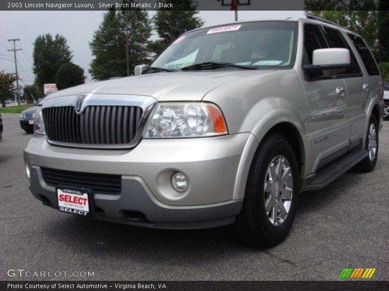 Silver Birch Metallic / Black 2003 Lincoln Navigator Luxury