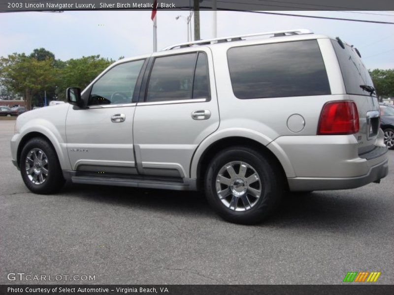 Silver Birch Metallic / Black 2003 Lincoln Navigator Luxury