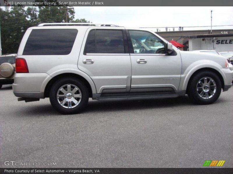 Silver Birch Metallic / Black 2003 Lincoln Navigator Luxury