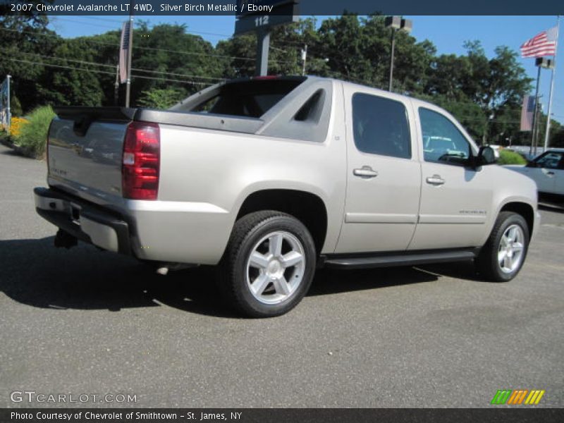 Silver Birch Metallic / Ebony 2007 Chevrolet Avalanche LT 4WD