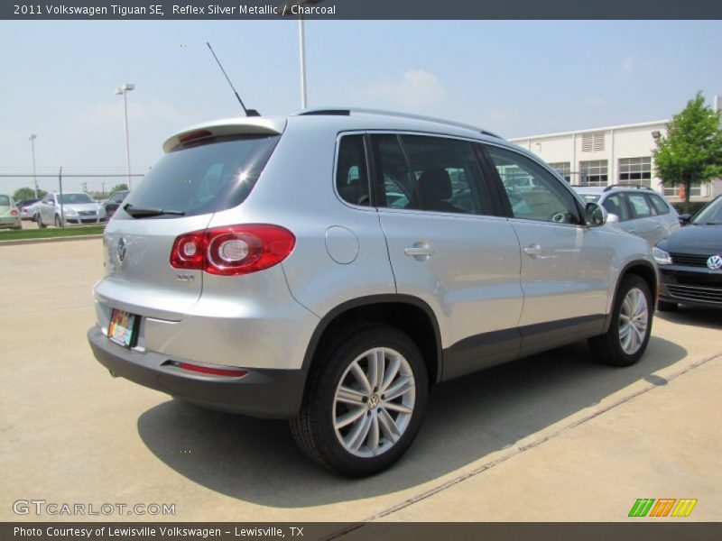 Reflex Silver Metallic / Charcoal 2011 Volkswagen Tiguan SE