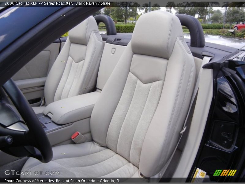  2006 XLR -V Series Roadster Shale Interior