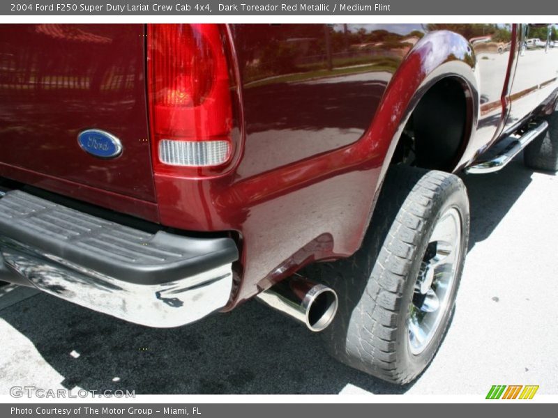 Dark Toreador Red Metallic / Medium Flint 2004 Ford F250 Super Duty Lariat Crew Cab 4x4