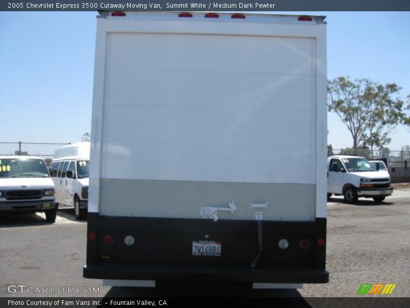 Summit White / Medium Dark Pewter 2005 Chevrolet Express 3500 Cutaway Moving Van