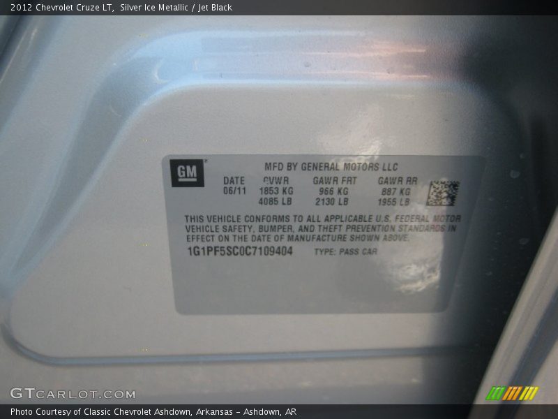 Silver Ice Metallic / Jet Black 2012 Chevrolet Cruze LT