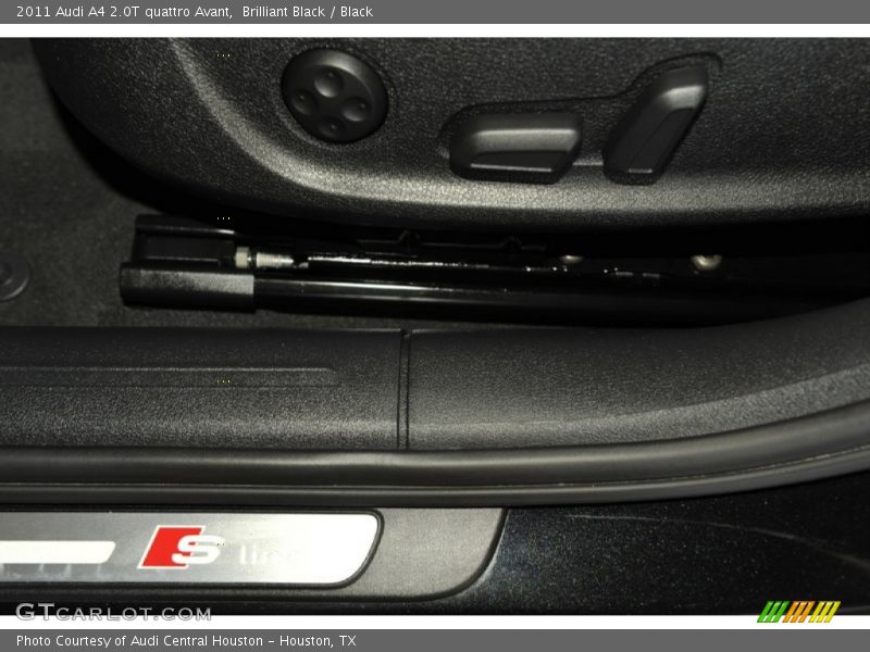 Brilliant Black / Black 2011 Audi A4 2.0T quattro Avant