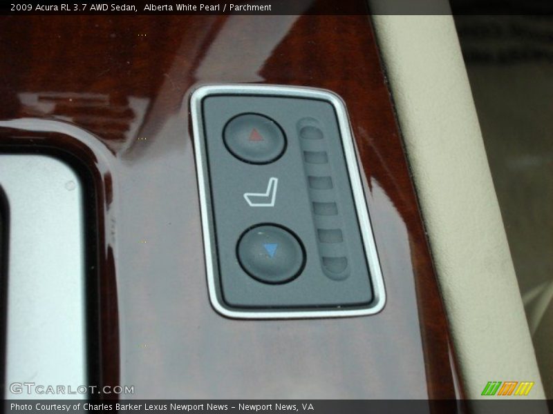 Controls of 2009 RL 3.7 AWD Sedan