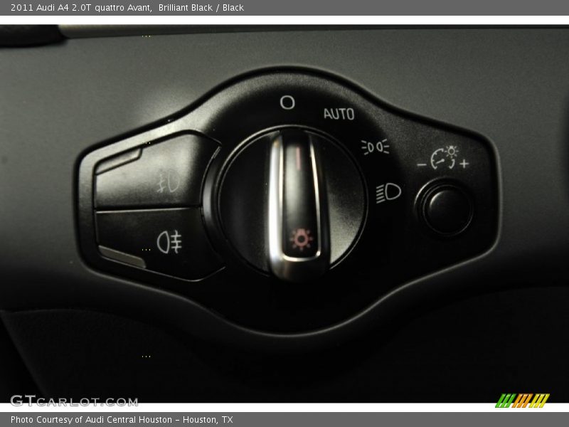 Controls of 2011 A4 2.0T quattro Avant