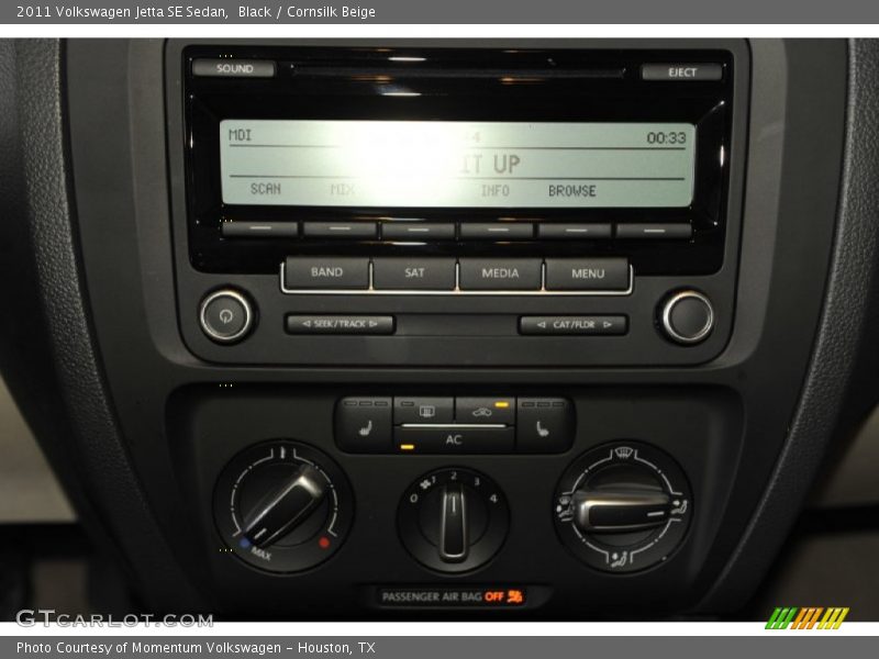 Black / Cornsilk Beige 2011 Volkswagen Jetta SE Sedan