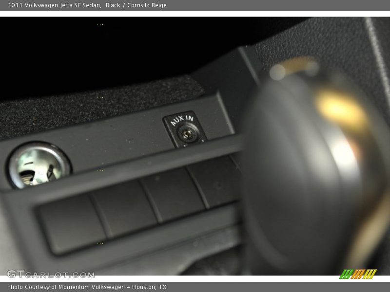 Black / Cornsilk Beige 2011 Volkswagen Jetta SE Sedan