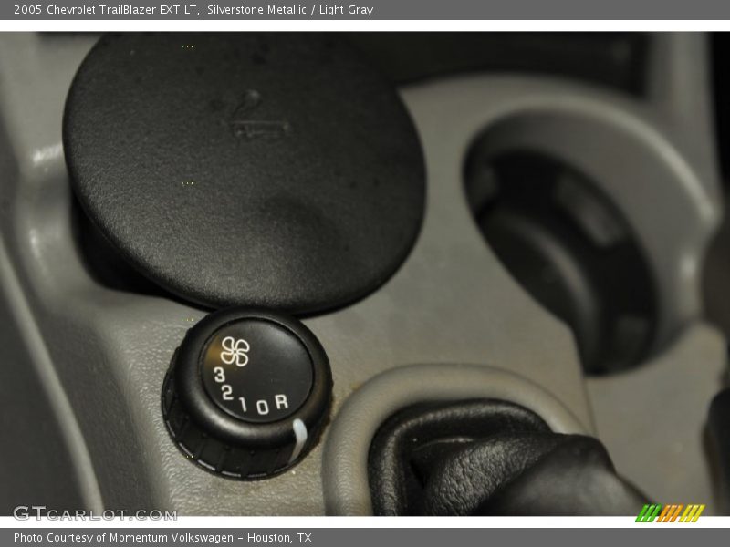Silverstone Metallic / Light Gray 2005 Chevrolet TrailBlazer EXT LT