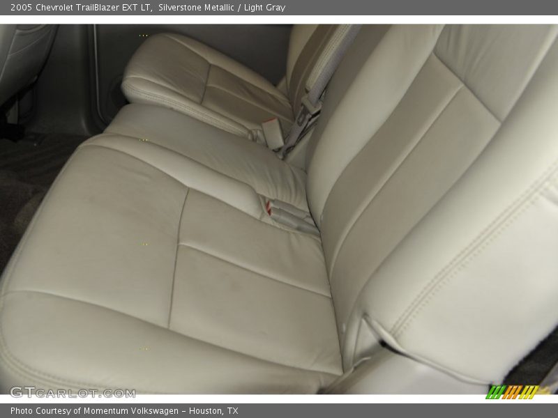 Silverstone Metallic / Light Gray 2005 Chevrolet TrailBlazer EXT LT