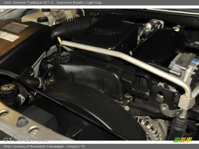 Silverstone Metallic / Light Gray 2005 Chevrolet TrailBlazer EXT LT