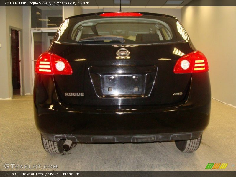 Gotham Gray / Black 2010 Nissan Rogue S AWD