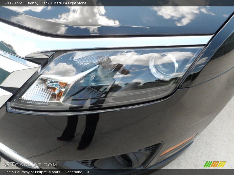 Black / Medium Light Stone 2012 Ford Fusion S