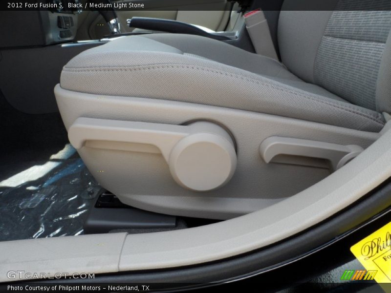 Black / Medium Light Stone 2012 Ford Fusion S