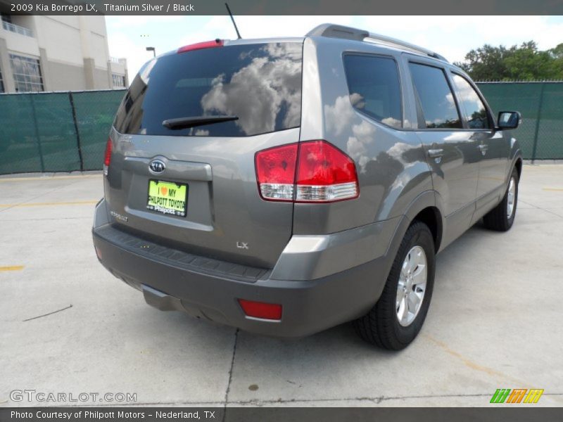 Titanium Silver / Black 2009 Kia Borrego LX