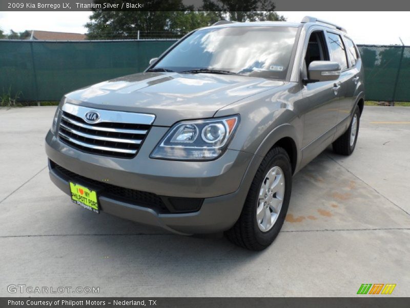 Titanium Silver / Black 2009 Kia Borrego LX